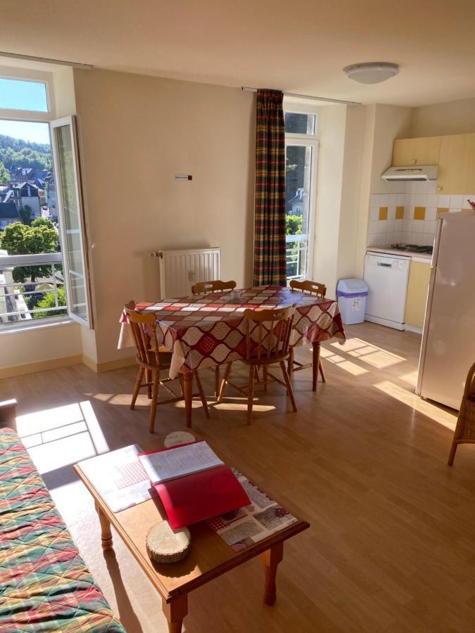 Grand Appartement Hyper Centre Haut Standing La Bourboule Exterior foto